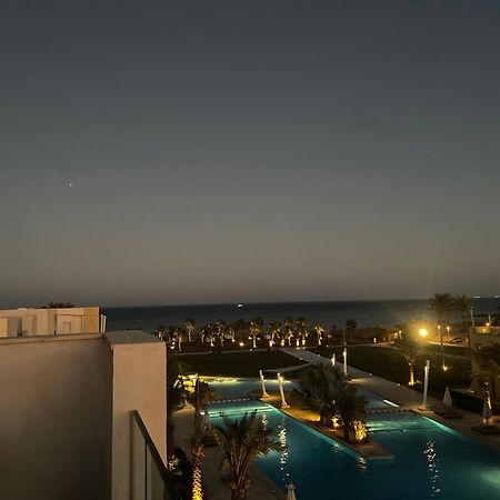 Ollystays Mangroovy Seaview 2Br Beach And Pool Free Access 洪加達 外观 照片