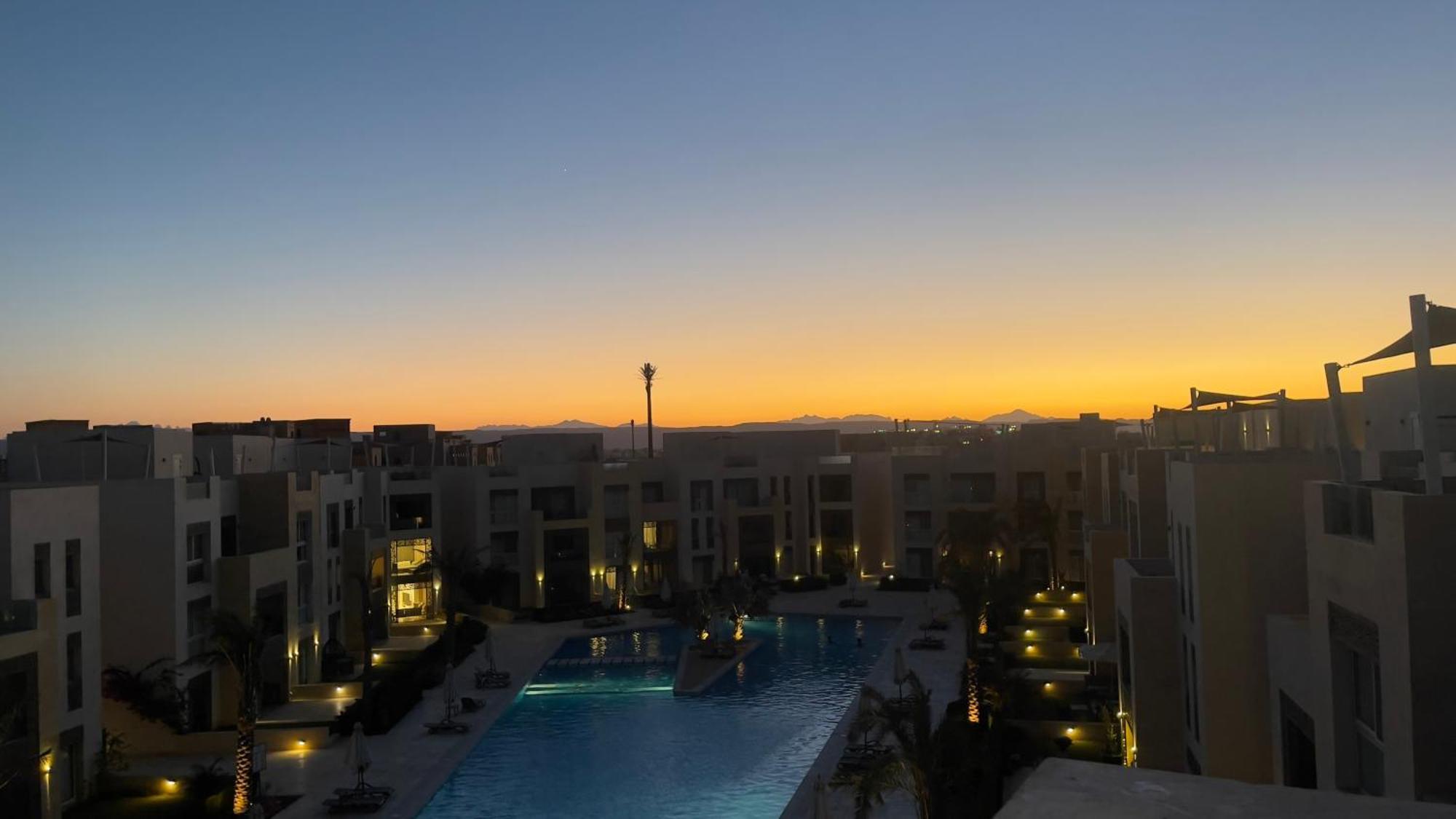 Ollystays Mangroovy Seaview 2Br Beach And Pool Free Access 洪加達 外观 照片